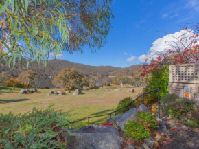 Koola 2 41 Townsend Street, Jindabyne